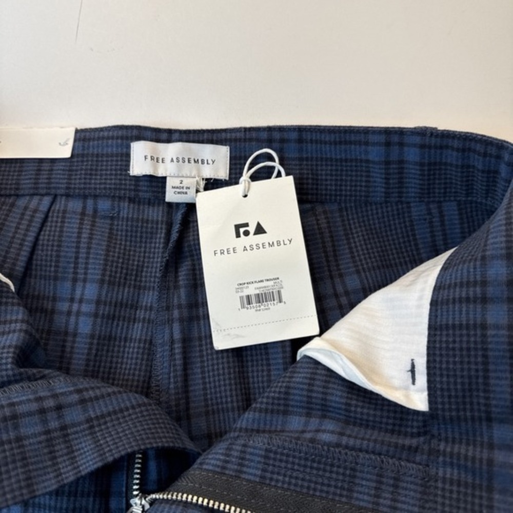 NWT Free Assembly Crop Kick Flare Trouser Women Size 2 Blue Plaid Cotton Stretch - Picture 4 of 15